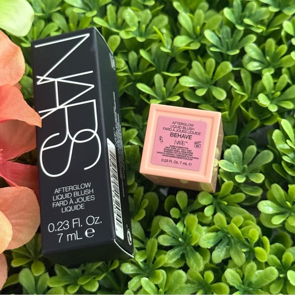 NARS afterglow liquid blush - Picture 5 of 9